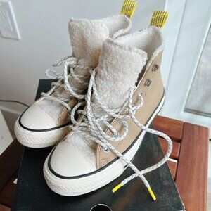 CONVERSE | Hiker style hightops